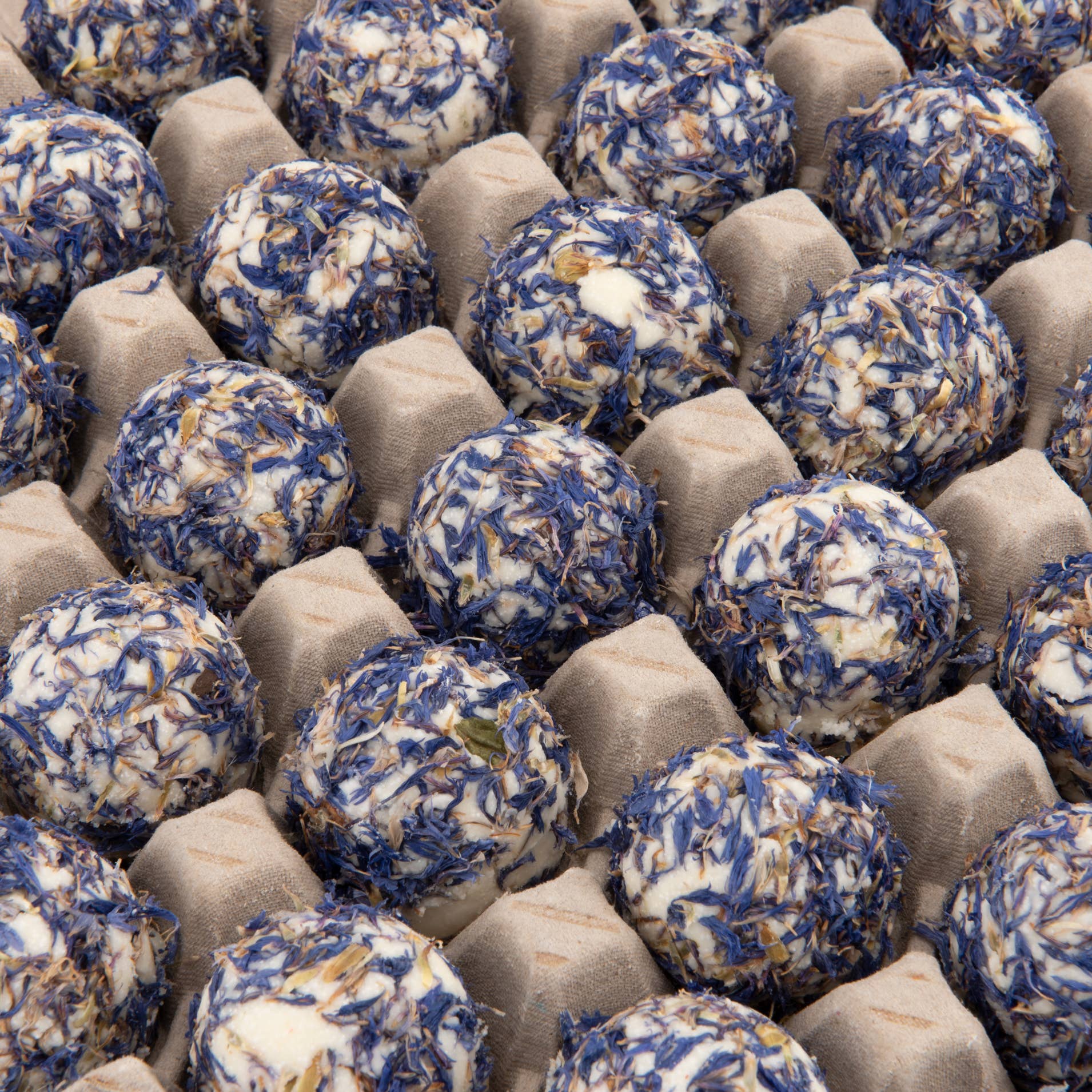 Heyland & Whittle  Wild Lemongrass Bath Melt Truffle -Bulk