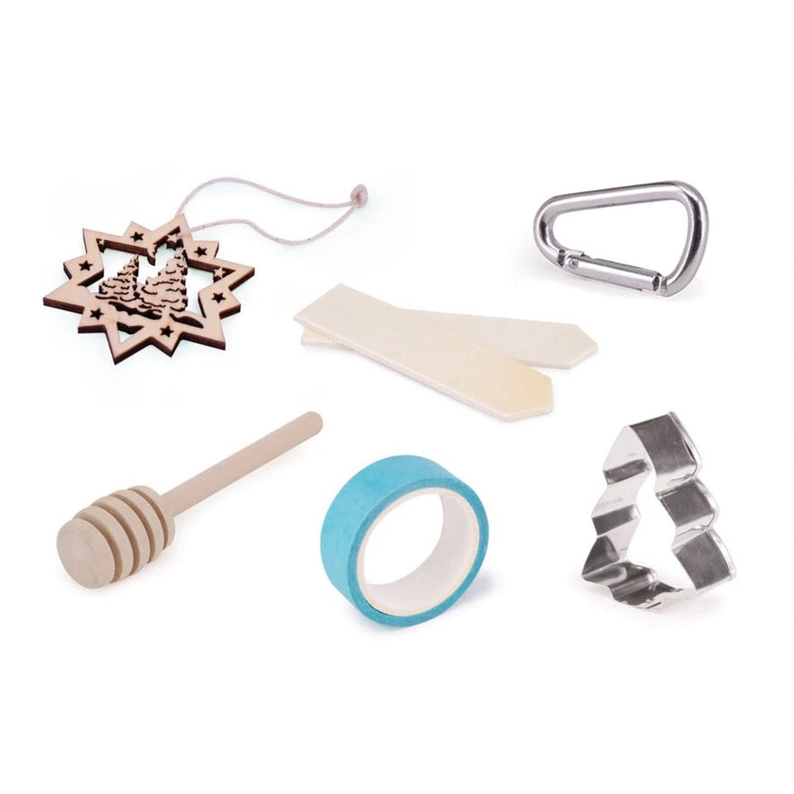 Golden Botanical Christmas Crackers