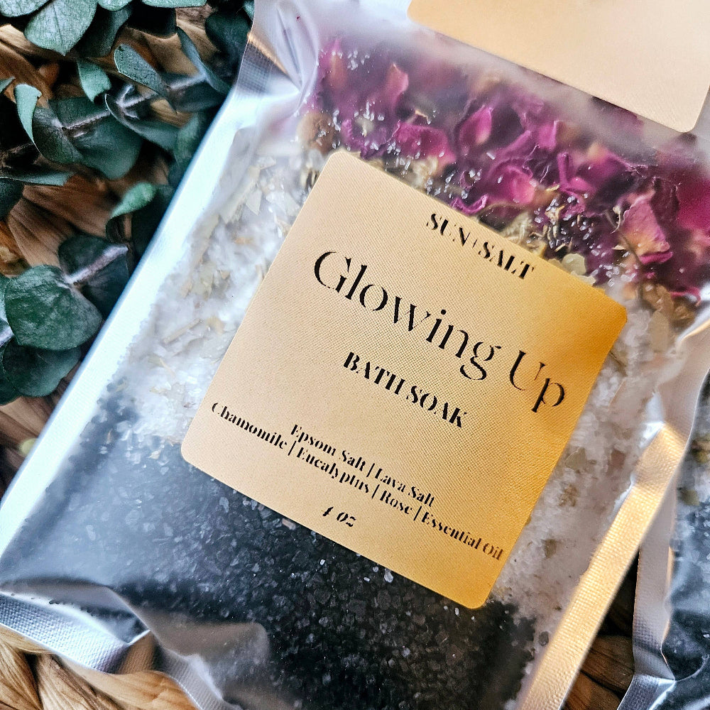 Glowing Up Bath Salt - Bath Soak - Single Use