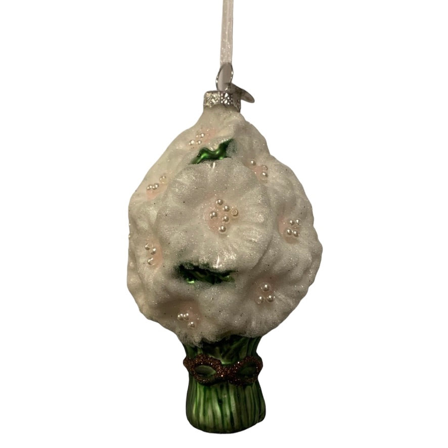 Bouquet of Daisies Glass Ornament - White
