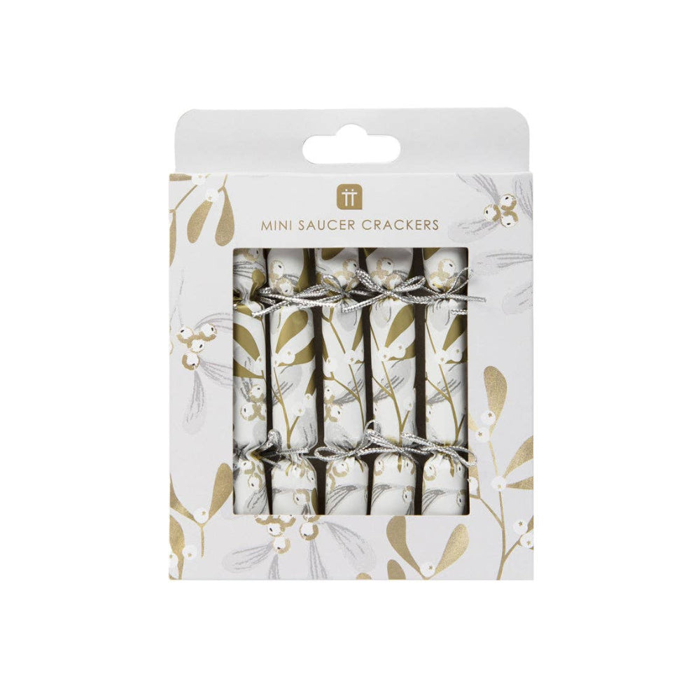 Mistletoe Christmas Saucer Crackers | Putti Christmas Entertaining