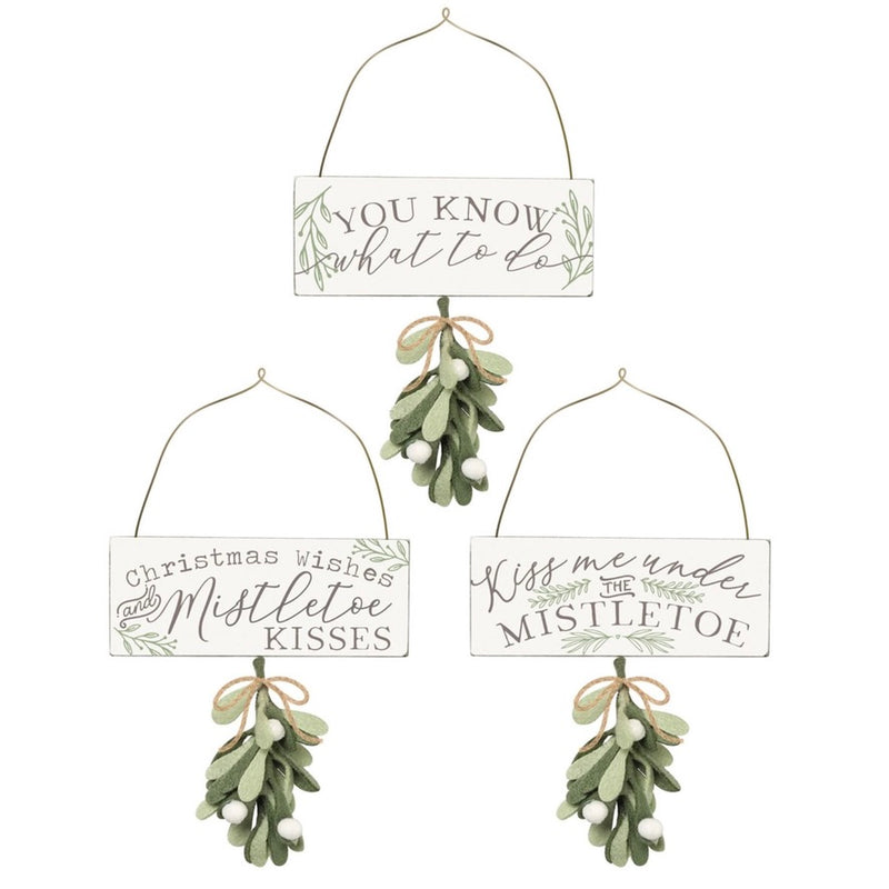 Mistletoe with Plaque Ornament | Putti Christmas Celebrations