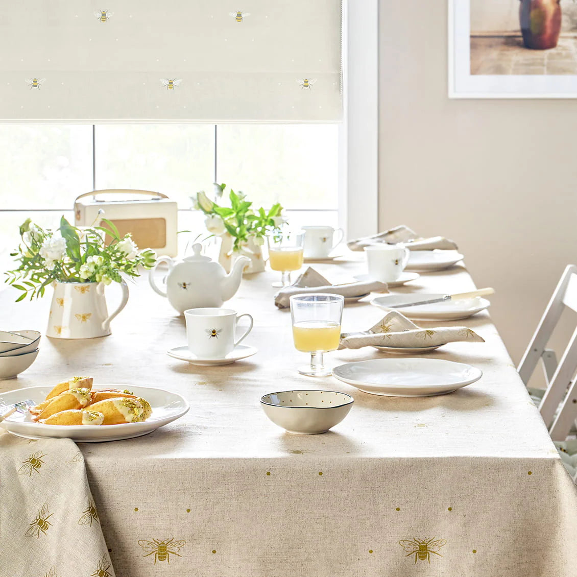 Sophie Allport Bees Linen Blend Tablecloth