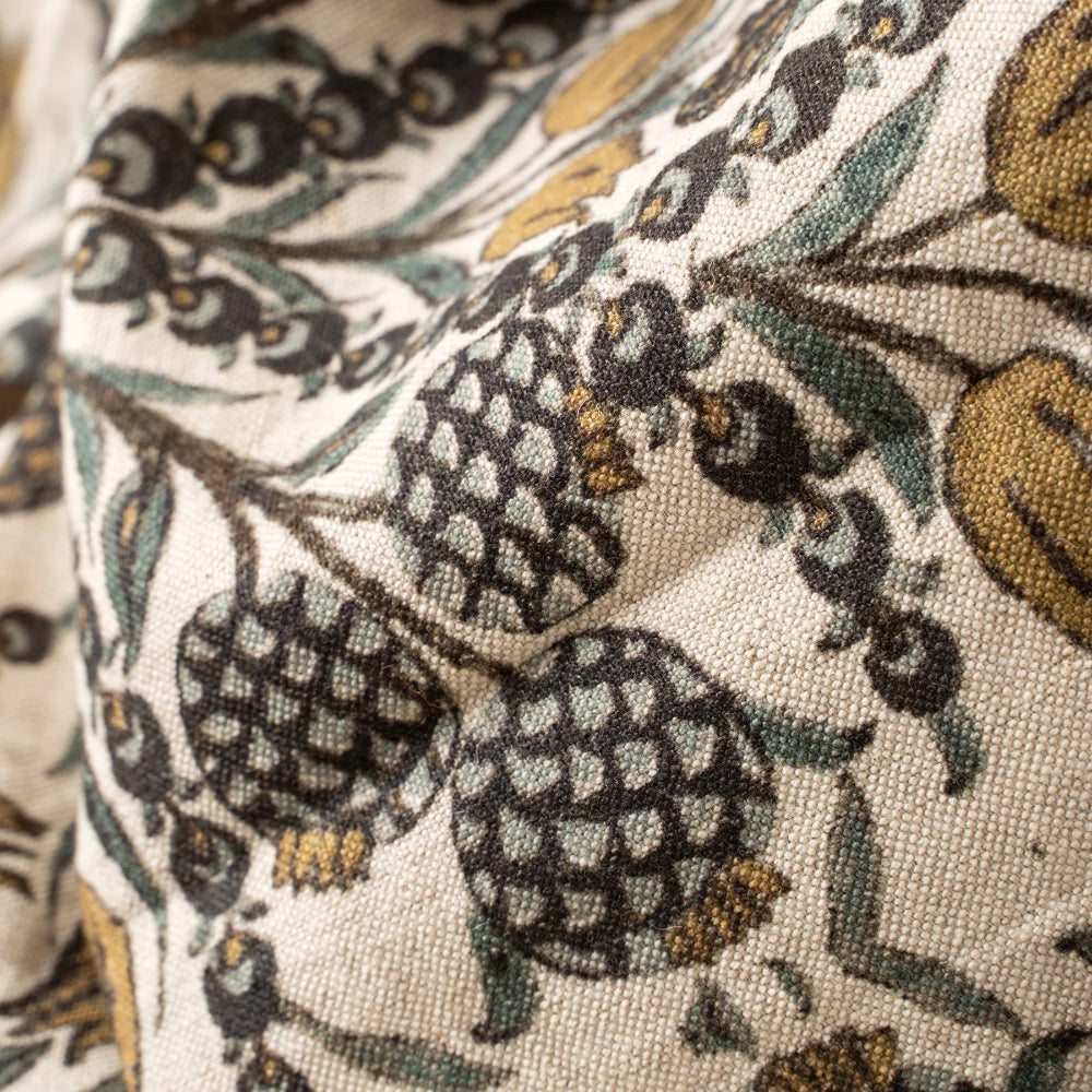 Tropicana Linen Blend Tablecloth | Putti Fine Furnishings