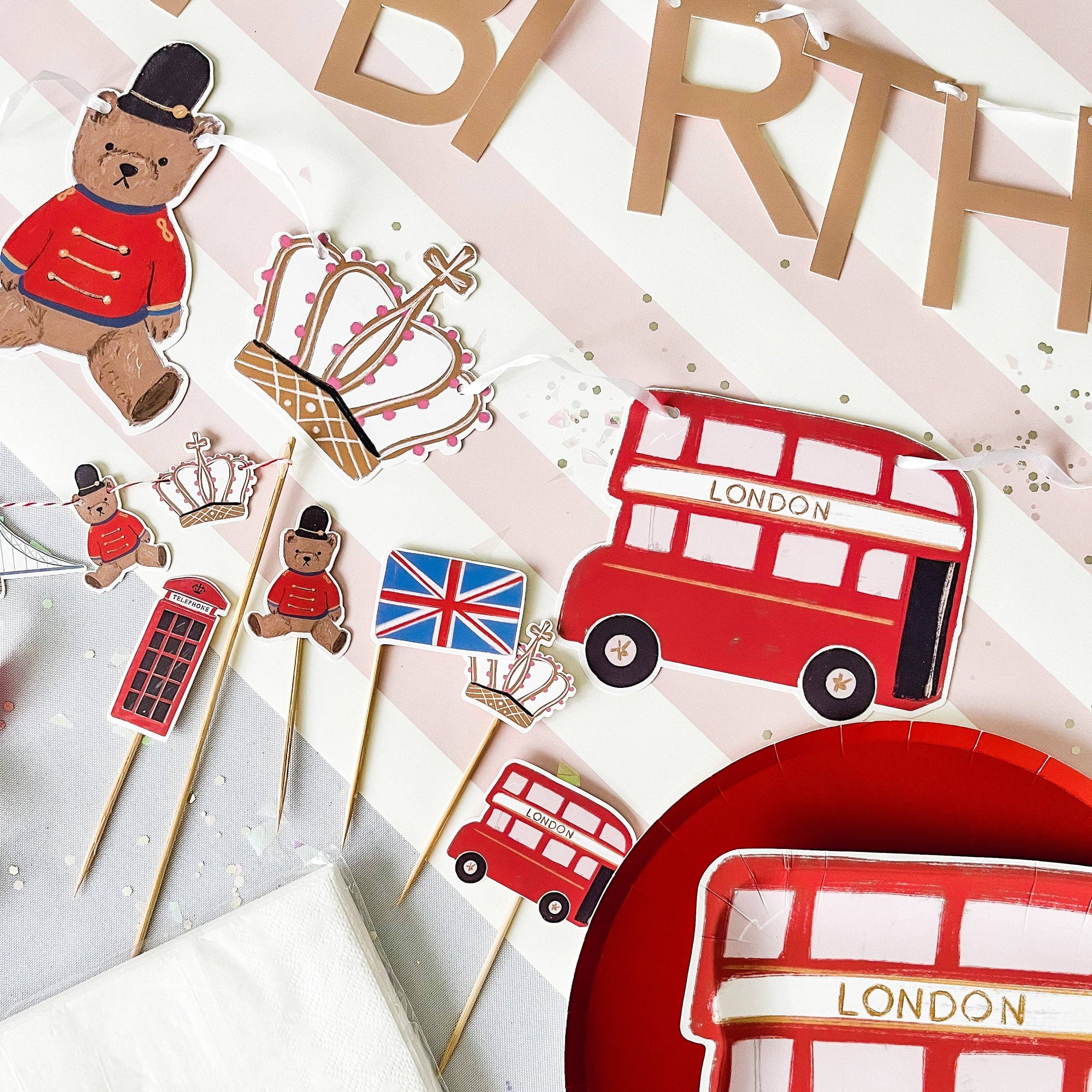 Josi James - London Small Shaped Plate