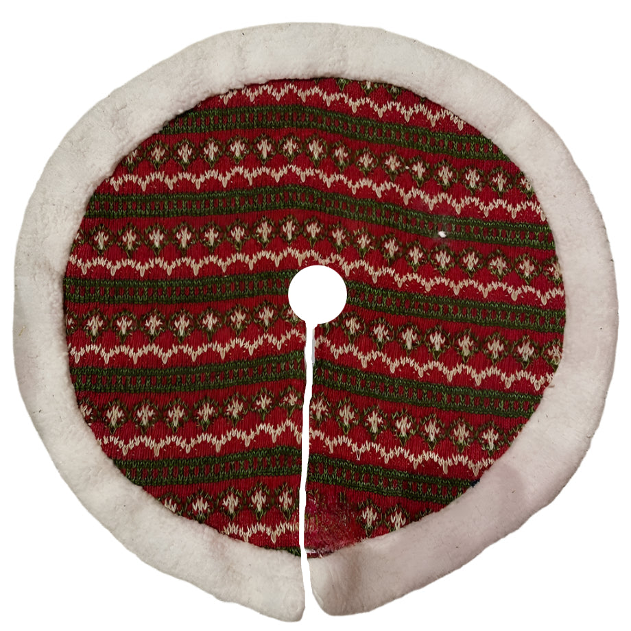 Nordic Knit Mini Tree Skirt