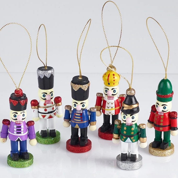 Robin Reed "Heritage Nutcracker" Christmas Crackers