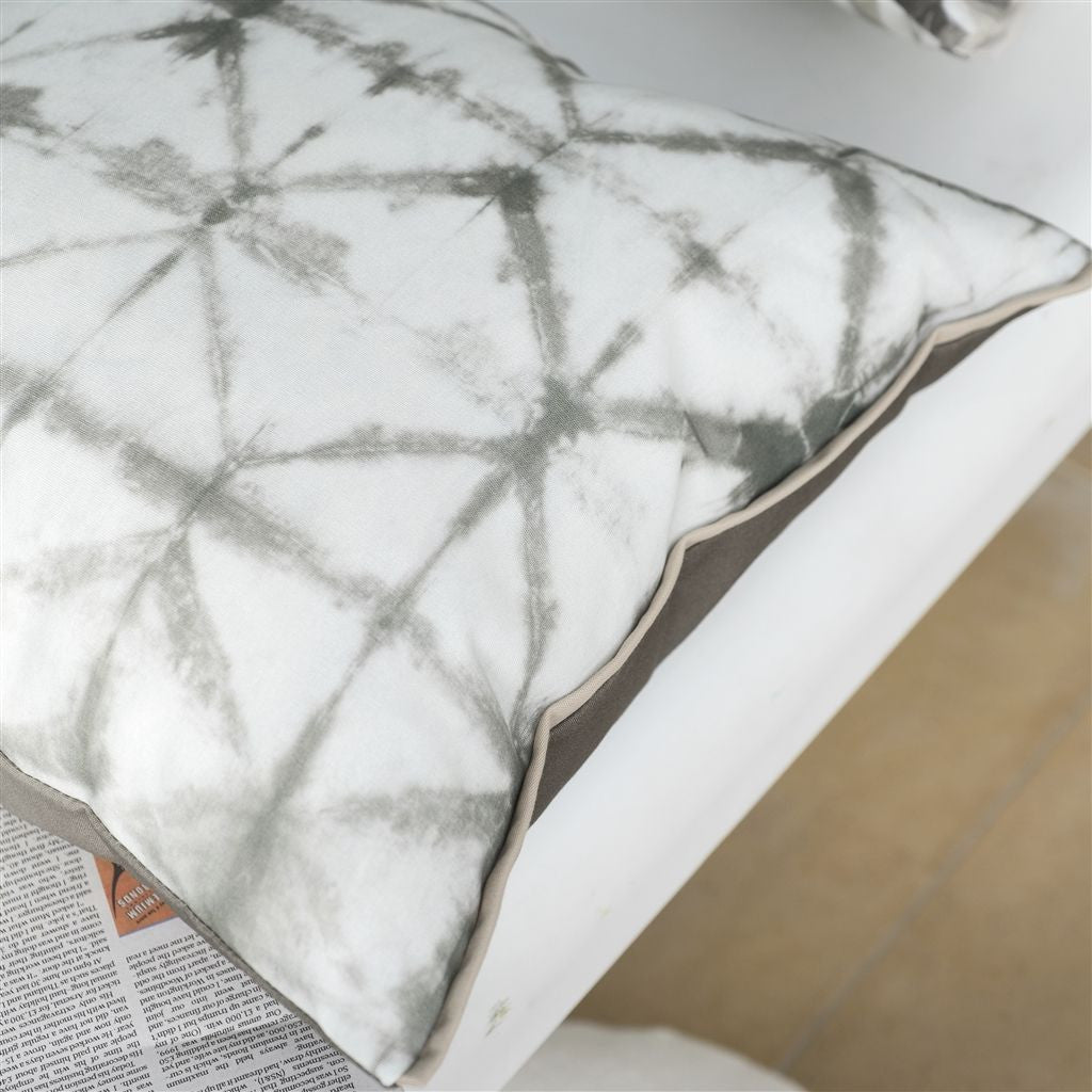 Designers Guild Seraya Natural Decorative Pillow, DG-Designers Guild, Putti Fine Furnishings