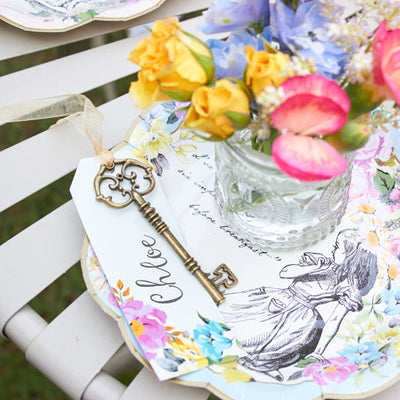 Truly Alice Keys & Tags -  Party Supplies - Talking Tables - Putti Fine Furnishings Toronto Canada - 4