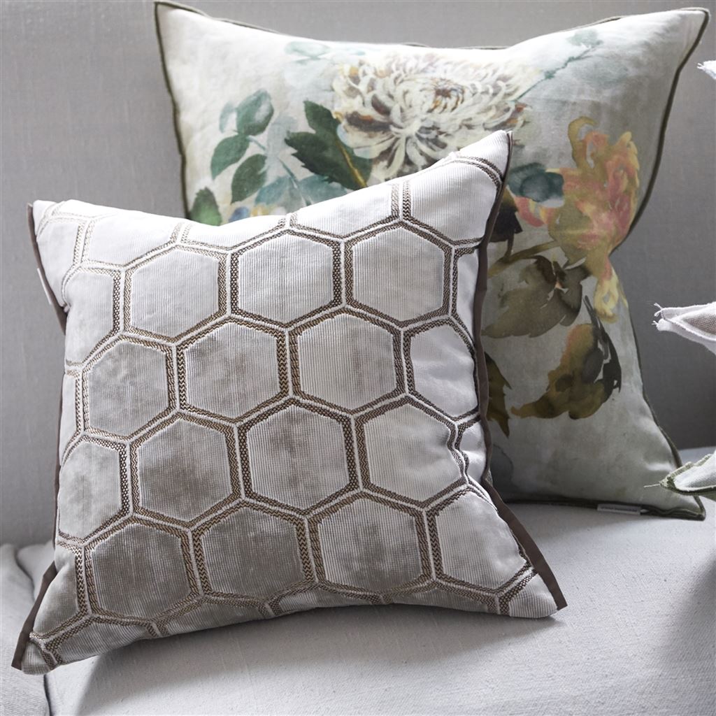 Designers Guild Manipur Oyster Cushion | Putti Fine Furnishings Canada