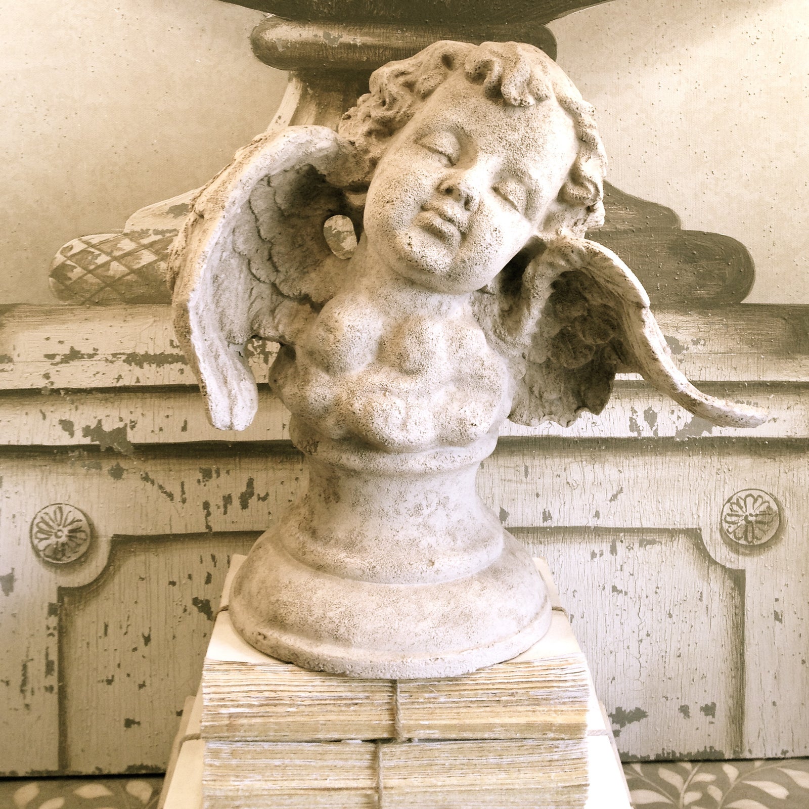 Decorative Accessories