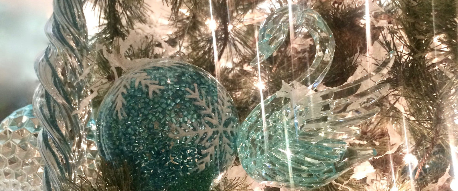 Christmas Ornaments & Decorations