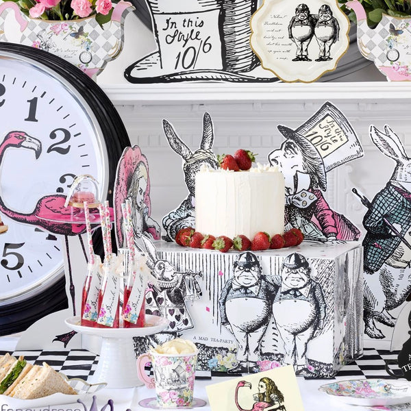 Alice in Wonderland Party Decorations and Tableware for 16 Guests | Mad  Hatter Bunting, Plates, Napkins, Cups, Table Cover for Birthday, Baby Shower