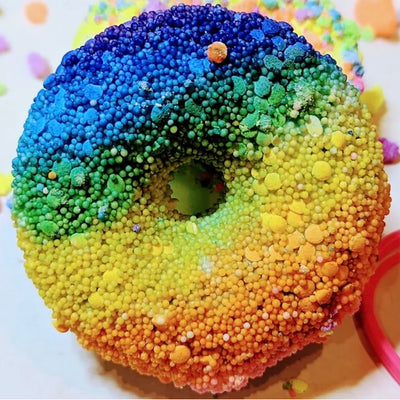 Donut with Sprinkles Bath Bomb - Rainbow | Le Petite Putti Canada