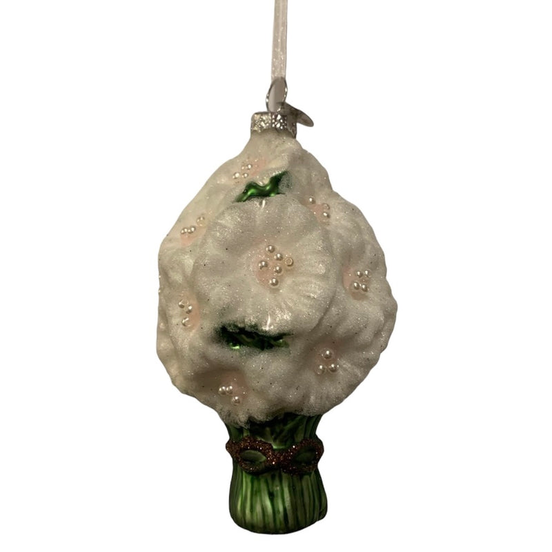 Bouquet of Daisies Glass Ornament - White