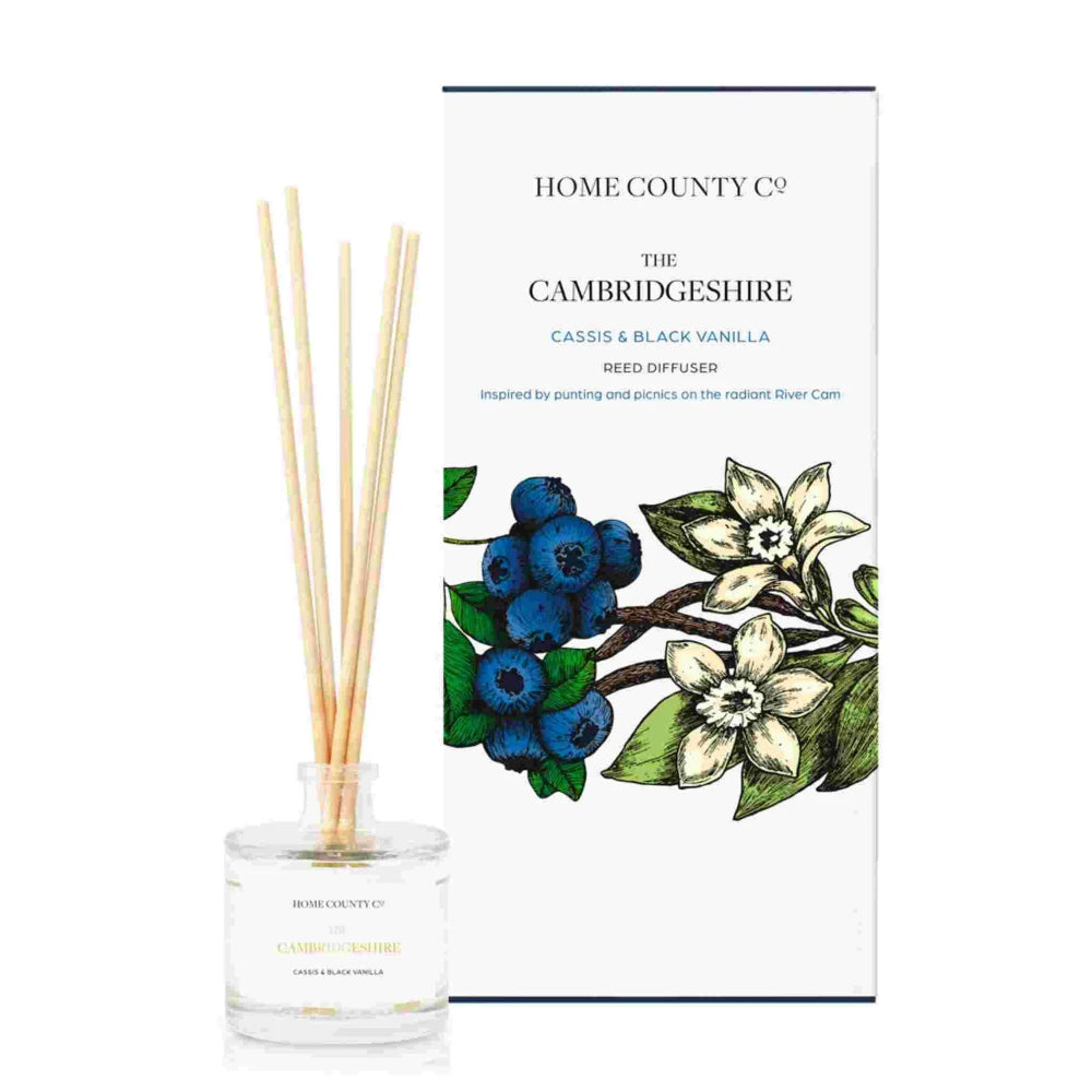 Home County Candles - The Cambridgeshire - Cassis and Black Vanilla Reed Diffuser | Putti 
