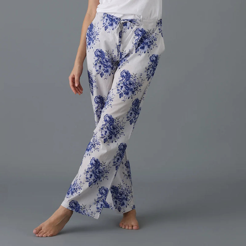 Francesca Pant in a Bag