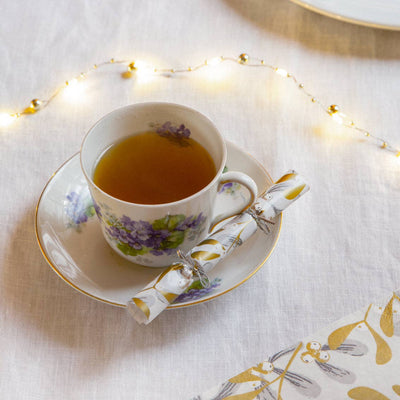 Mistletoe Christmas Saucer Crackers | Putti Christmas Entertaining