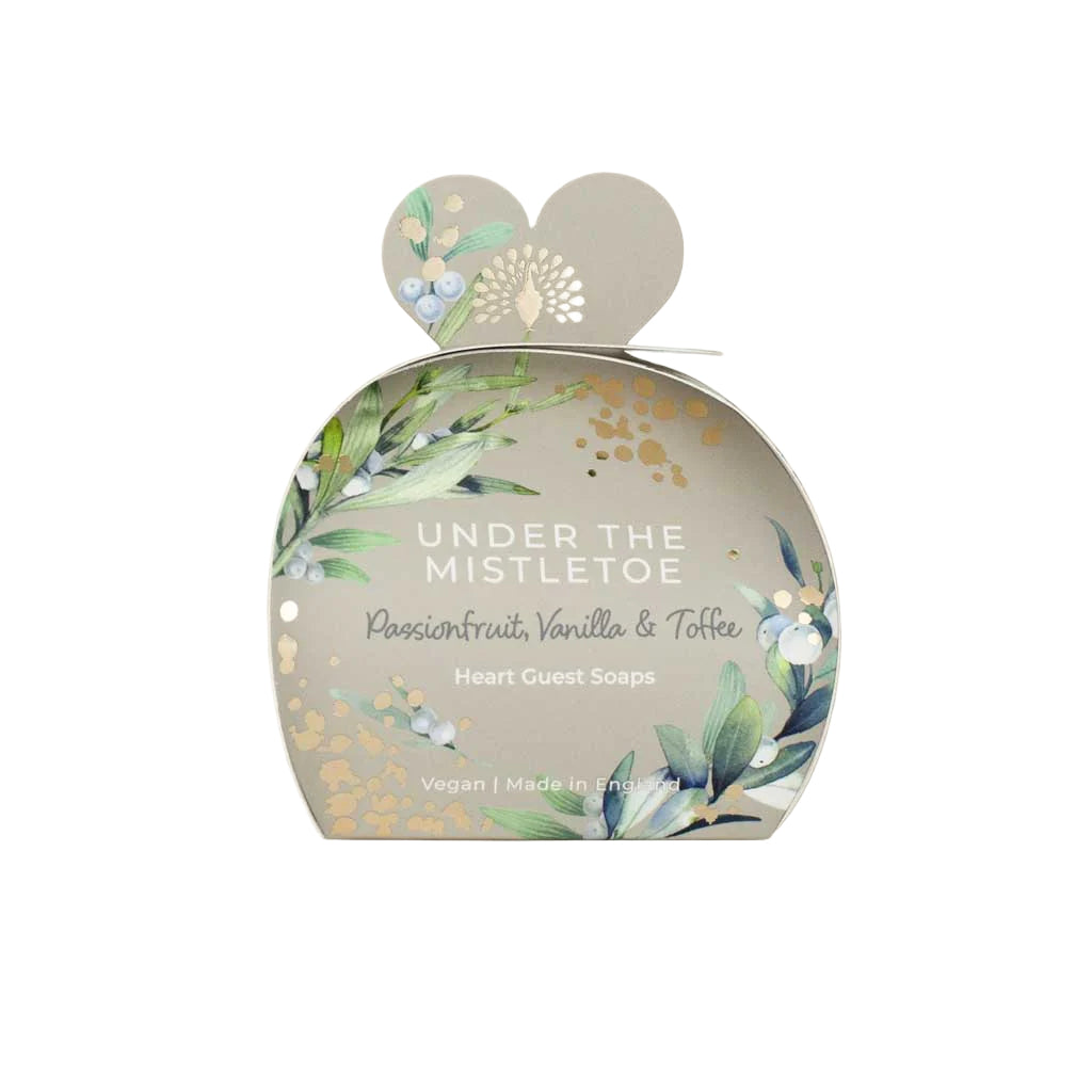 Under The Mistletoe Christmas Heart Guest Soaps | Putti Fine Furnishings 