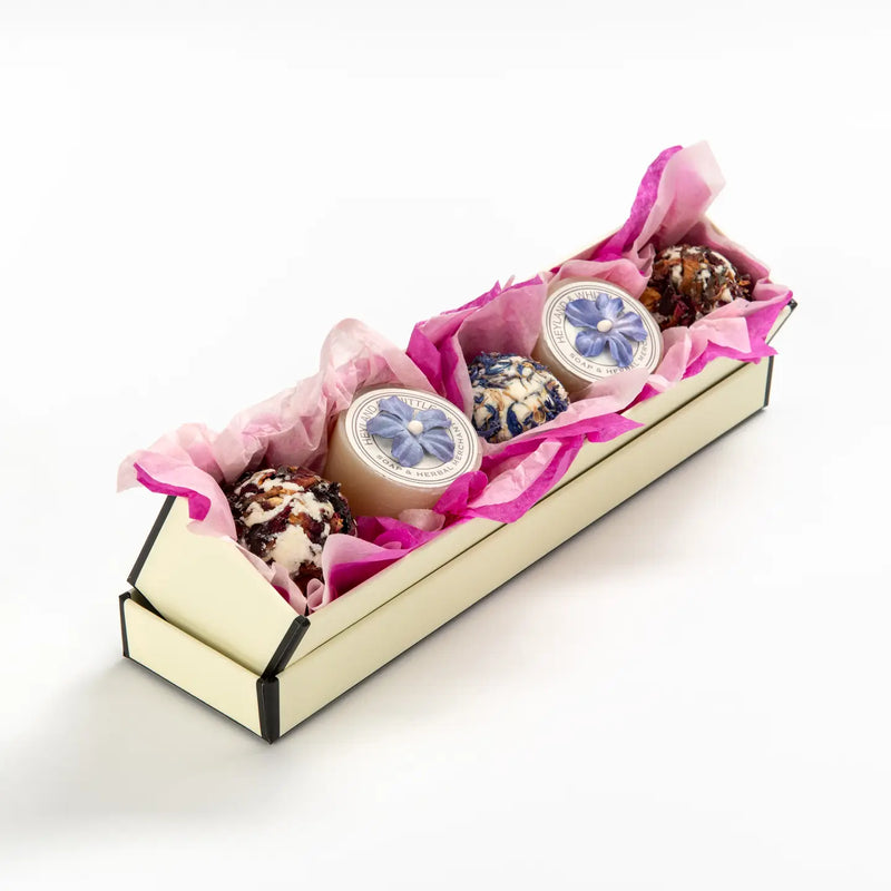 Heyland & Whittle 3 Bath Melts & 2 Round Soaps in a Gift Box