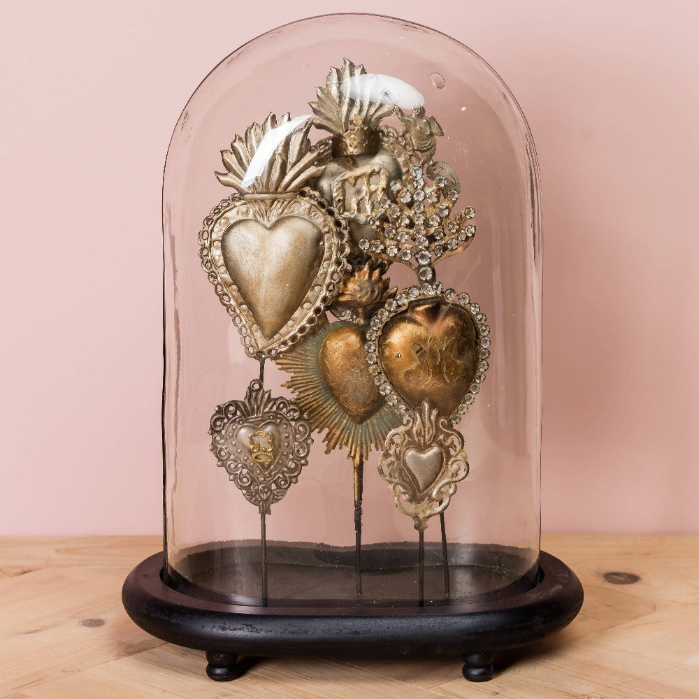 Glass oval dome with Ex voto hearts