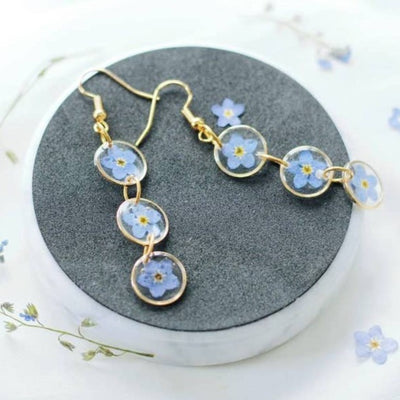 Allie and Posie Amalia Forget-Me-Nots Earrings - Gold | Putti Fine Fashions