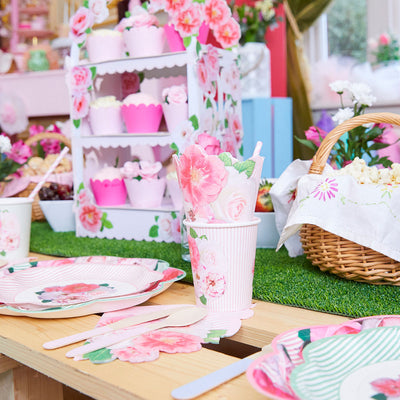 A Very English Rose Paper Party Cups | Putti Party Supplies Canada