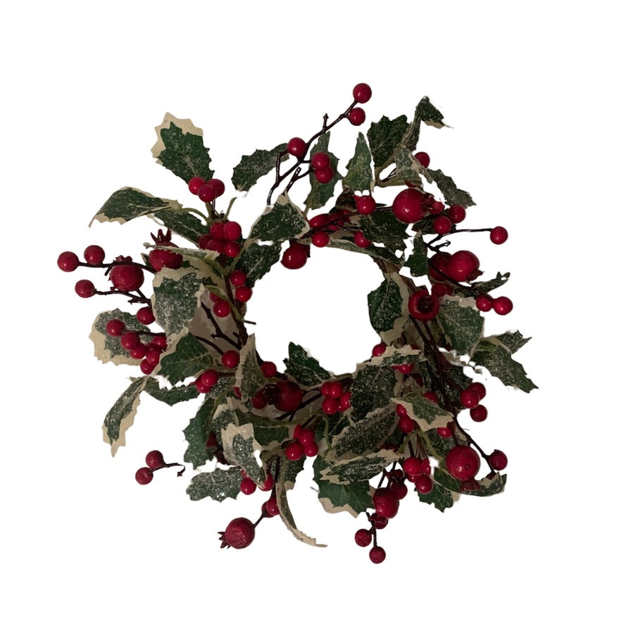 Small Frosted Varrigated Holly Berry Wreath | Putti Christmas 