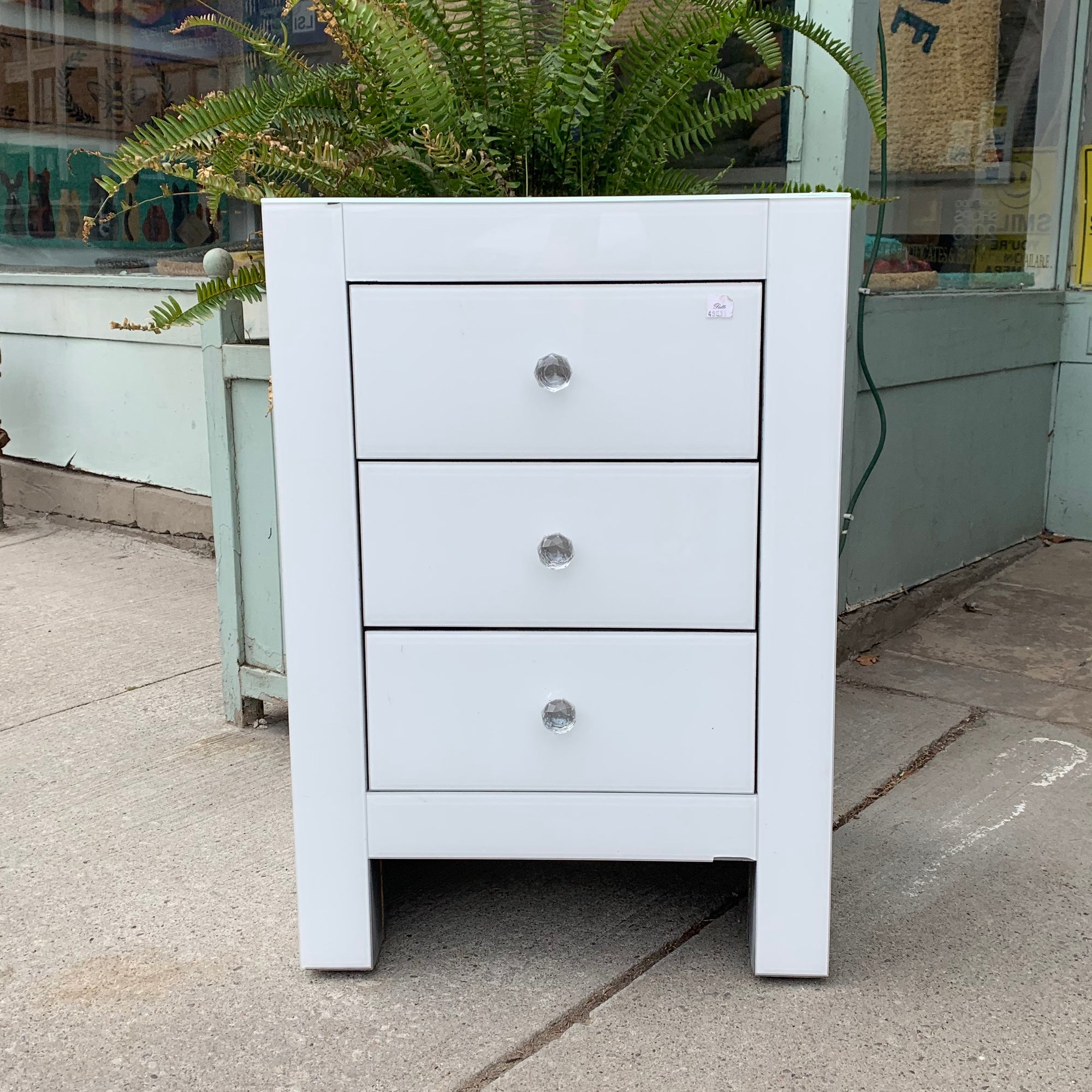 White glass on sale bedside cabinets