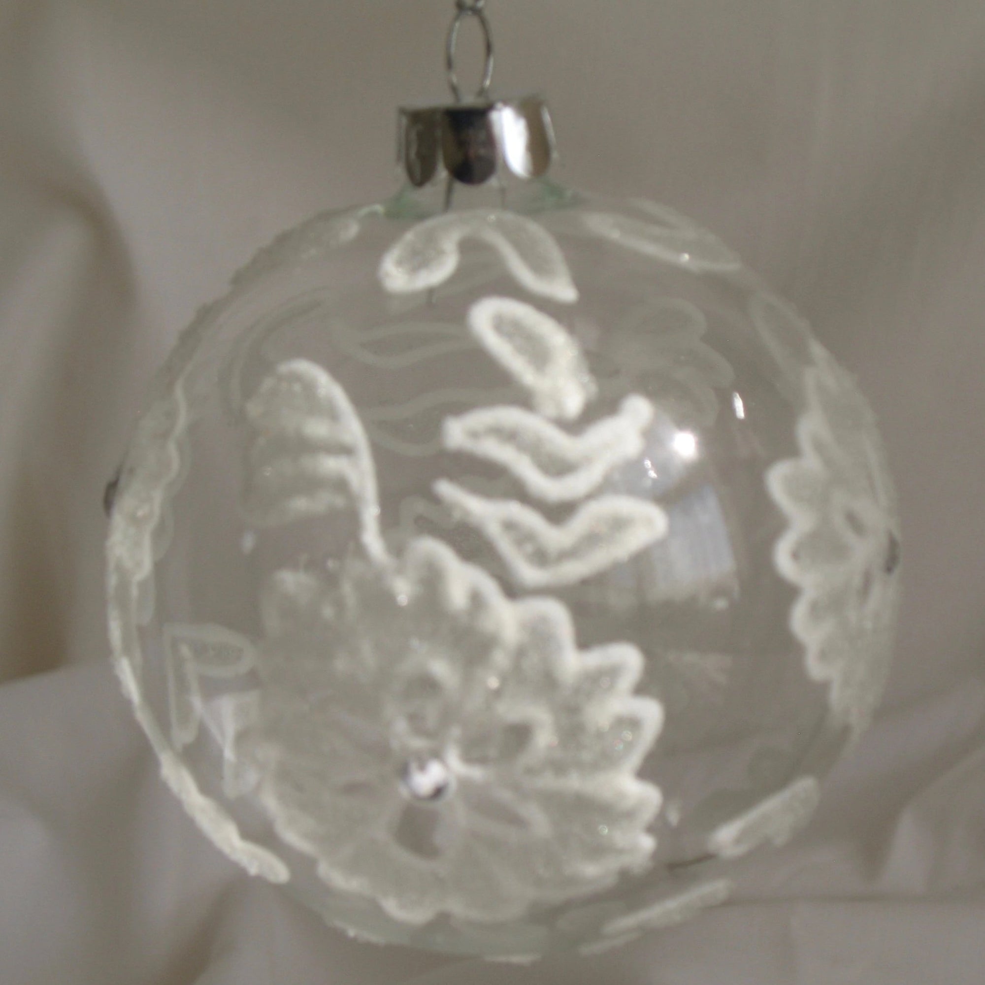  Clear with White Flowers Glass Ball Ornament, FDF-Fil de Fer Enterprises, Putti Fine Furnishings