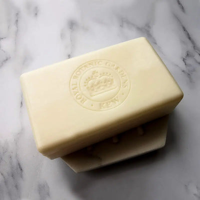 Kew Gardens Sandalwood & Pink Pepper Luxury Soap