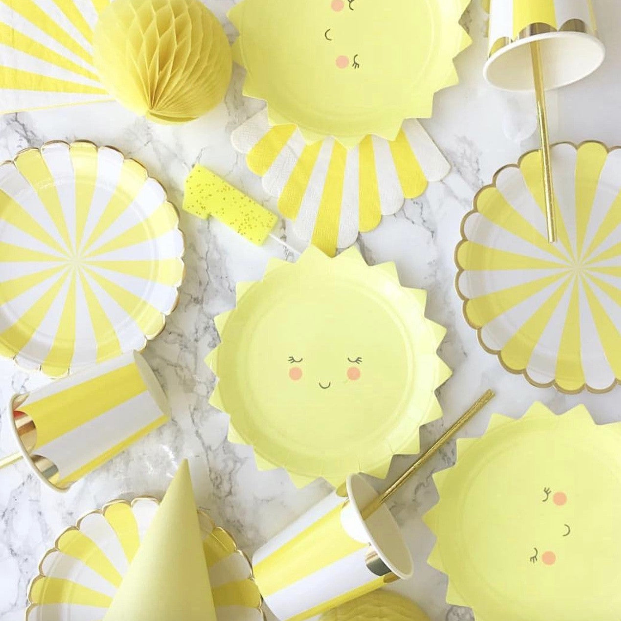 Yellow and grey paper plates sale
