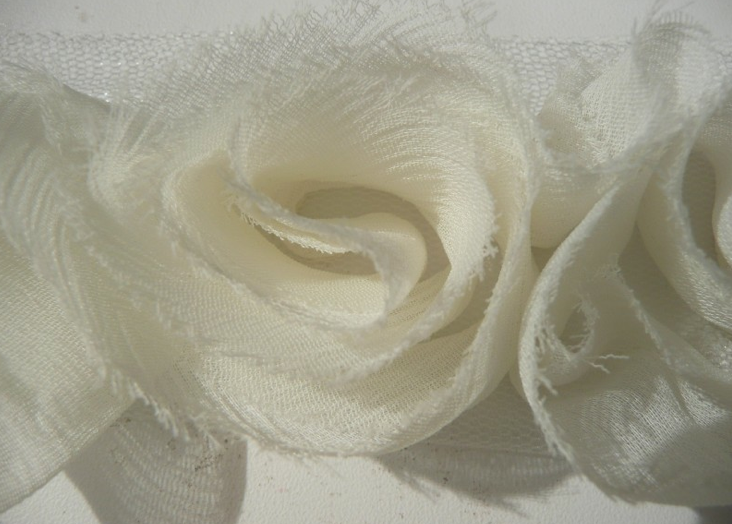  Miss Rose Sister Violet Small Ruffle Rose Braid Ivory, MRSV-Miss Rose Sister Violet, Putti Fine Furnishings