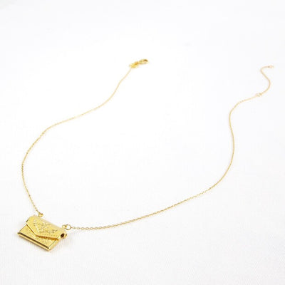 Gold Envelope Locket Necklace | Putti Fine Fashions