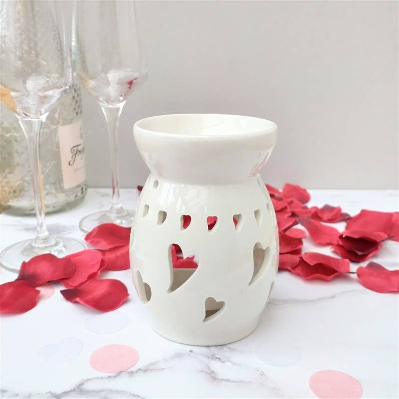 Cutout Hearts Ceramic Wax Melter - White | Putti Fine Furnishings 