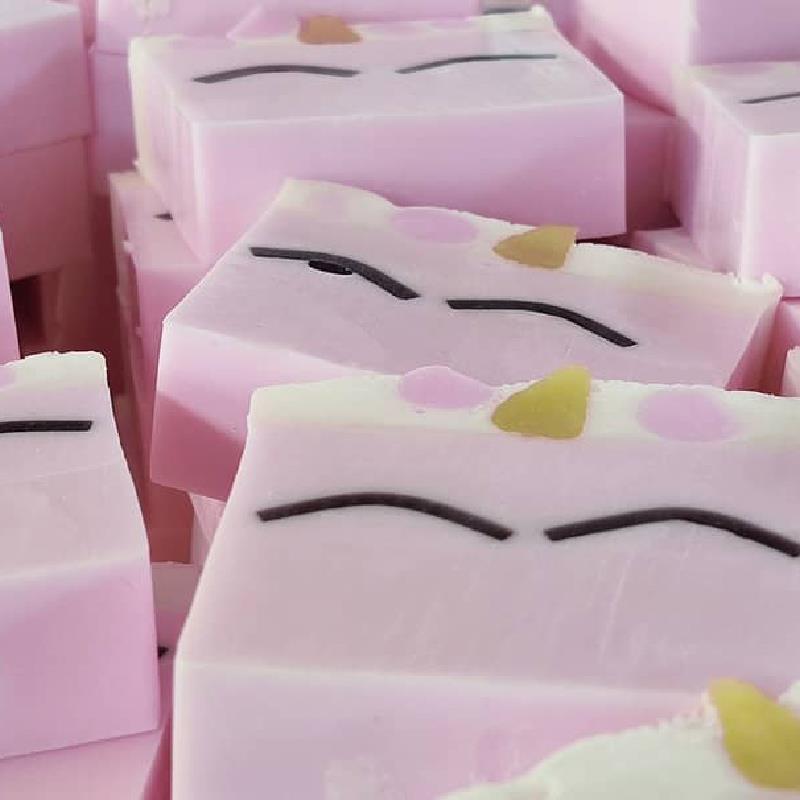 Bomb Cosmetics "Unicorn Can Do It" Soap Slice | Le Petite Putti