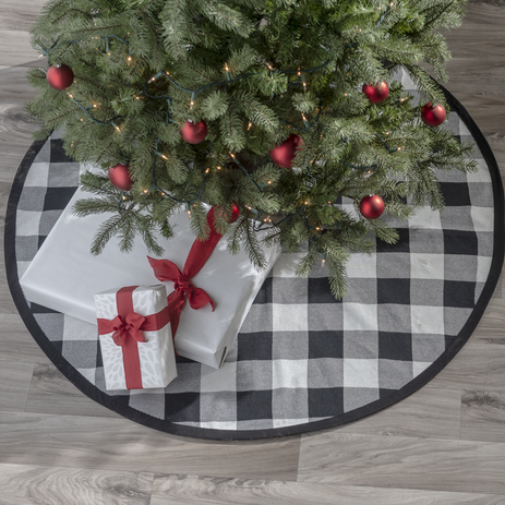 Black plaid christmas tree skirt clearance