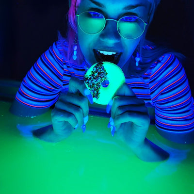 "Glownut" Donut with Sprinkles Bath Bomb - Blue