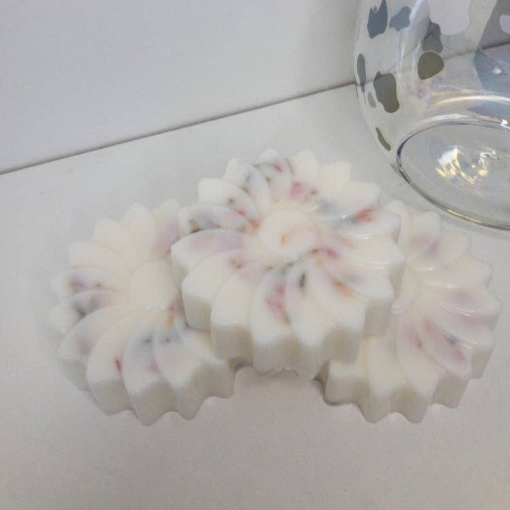 Spring Clean Large Botanical Flower Wax Melt | Putti Fine Furnishings 