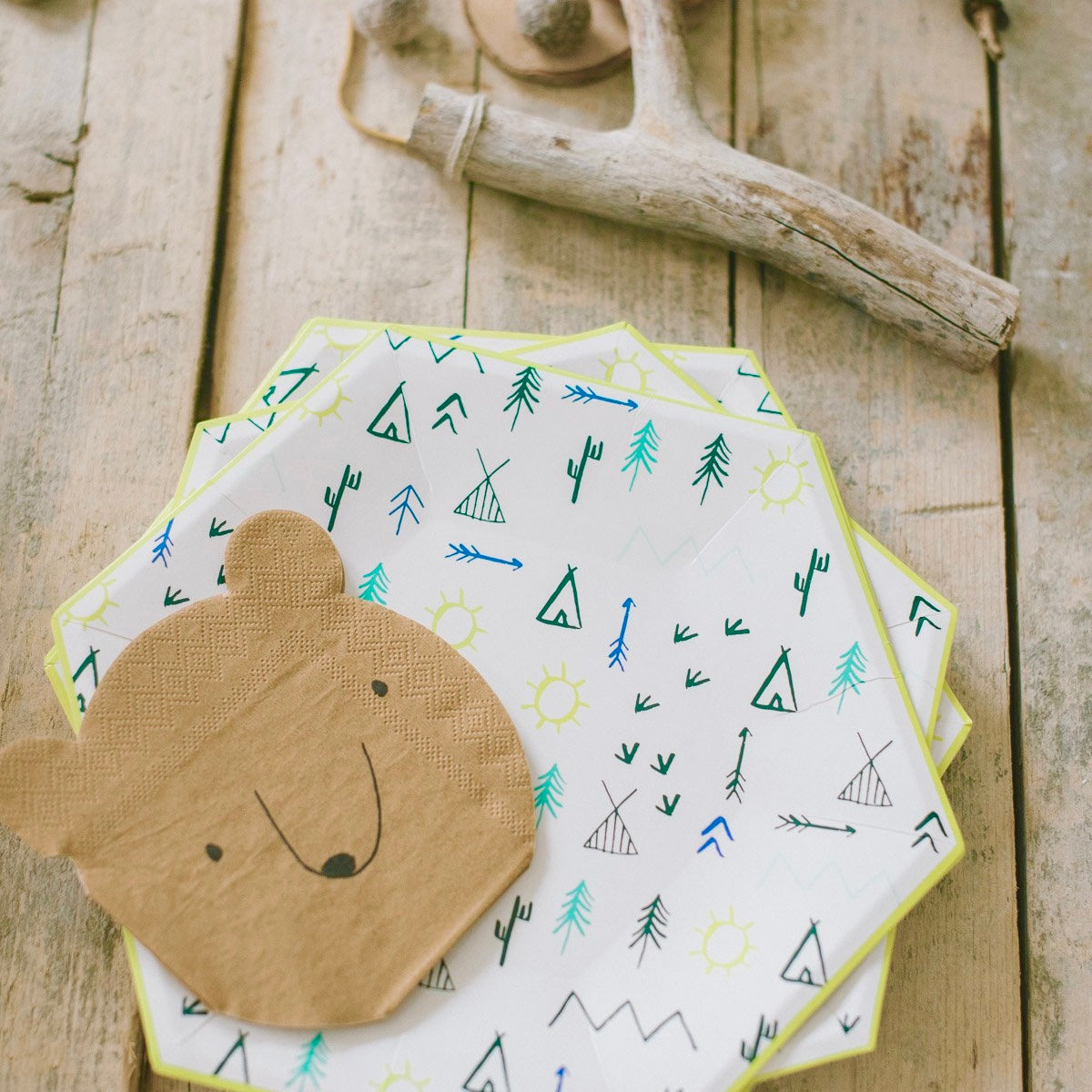 Meri Meri "Let's Explore" Paper Plates - Large