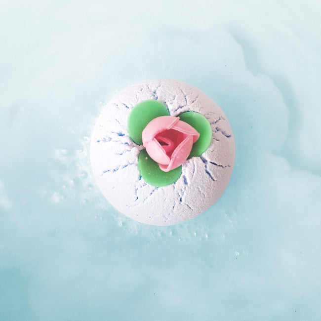 Bomb Cosmetics UK "Porcelain Peony" Bath Blaster