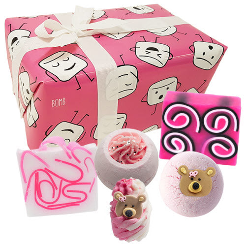 Bomb Cosmetics UK "Mallow Out" Wrapped Giftpack | Le Petite Putti 